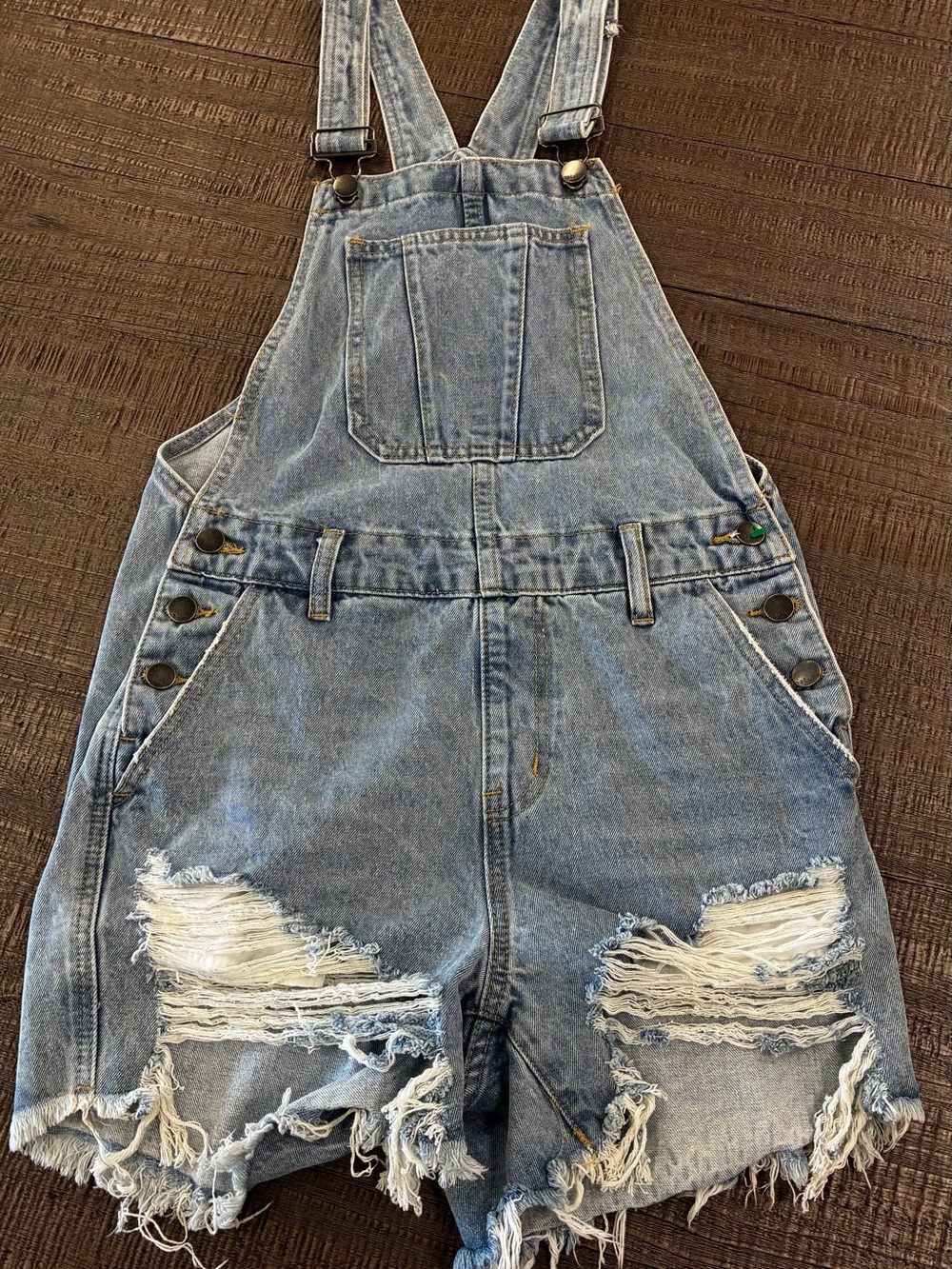 Distressed Light Blue Denim women’s Overalls Shorts size small